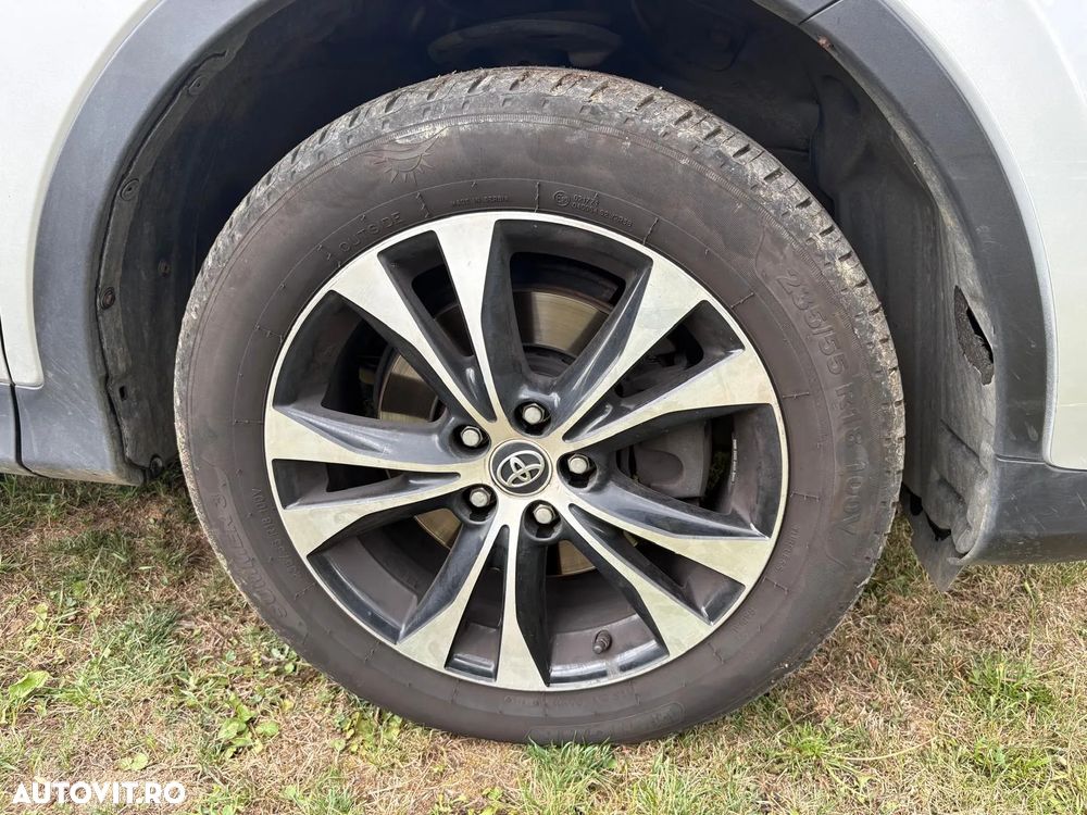 Toyota RAV4 2.2 D-4CAT 4WD Aut Executive - 27