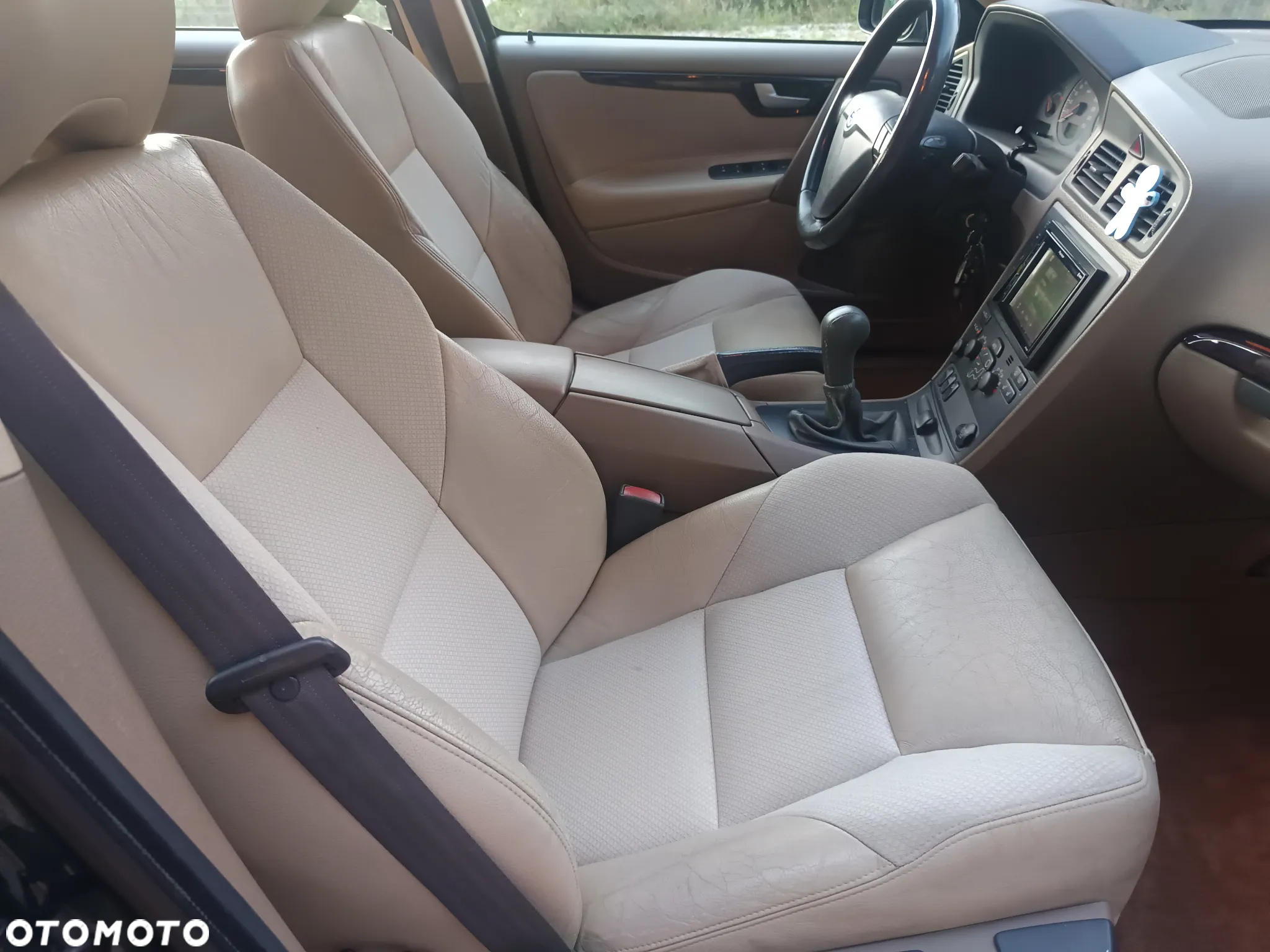Volvo S60 2.4 - 15