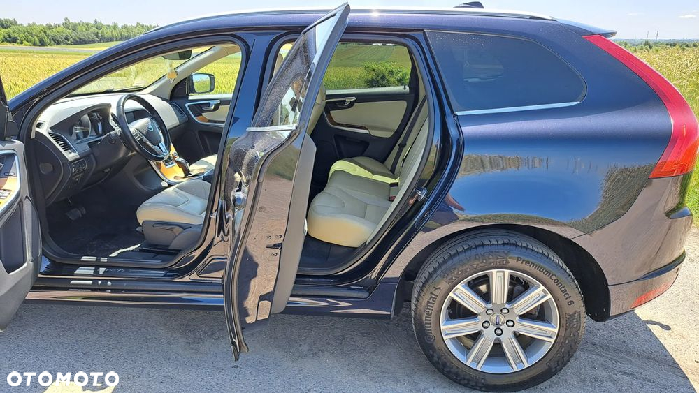 Volvo XC 60 D3 Drive-E Momentum - 12