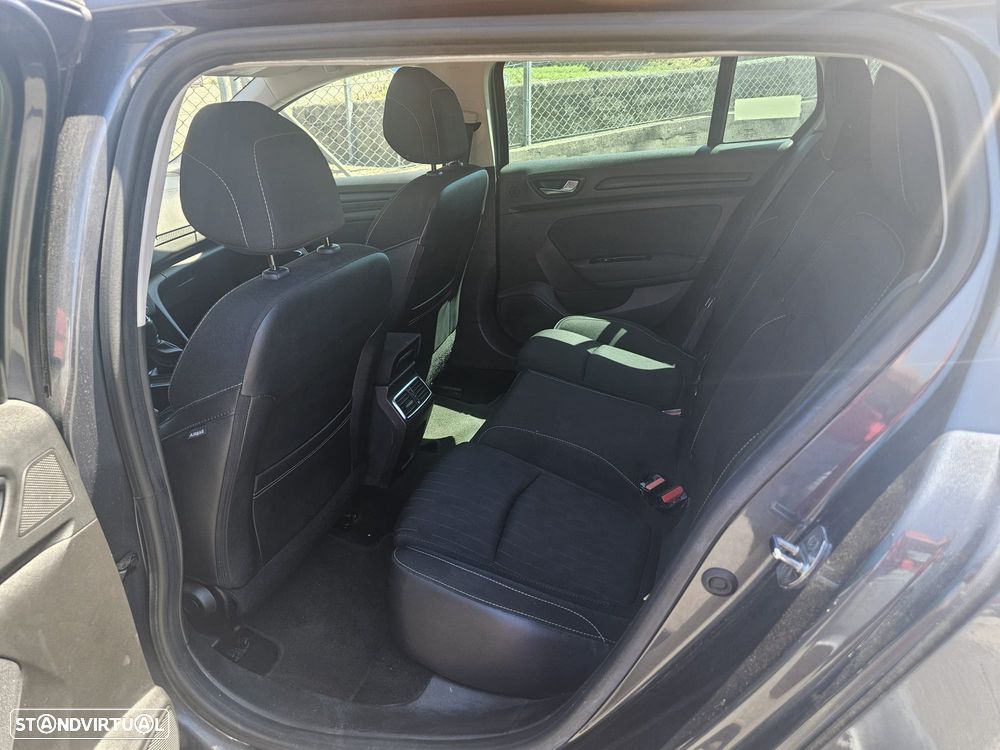 Renault Mégane Sport Tourer 1.5 Blue dCi Limited - 12