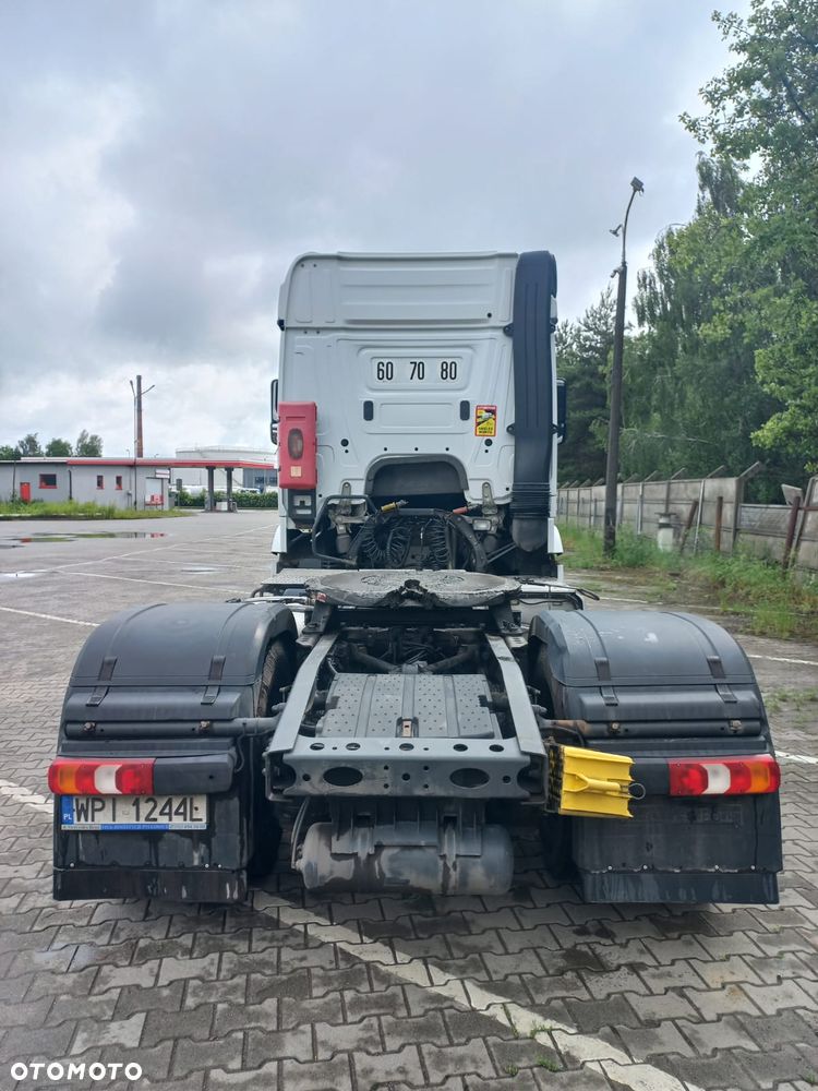 Mercedes-Benz Actros - 5