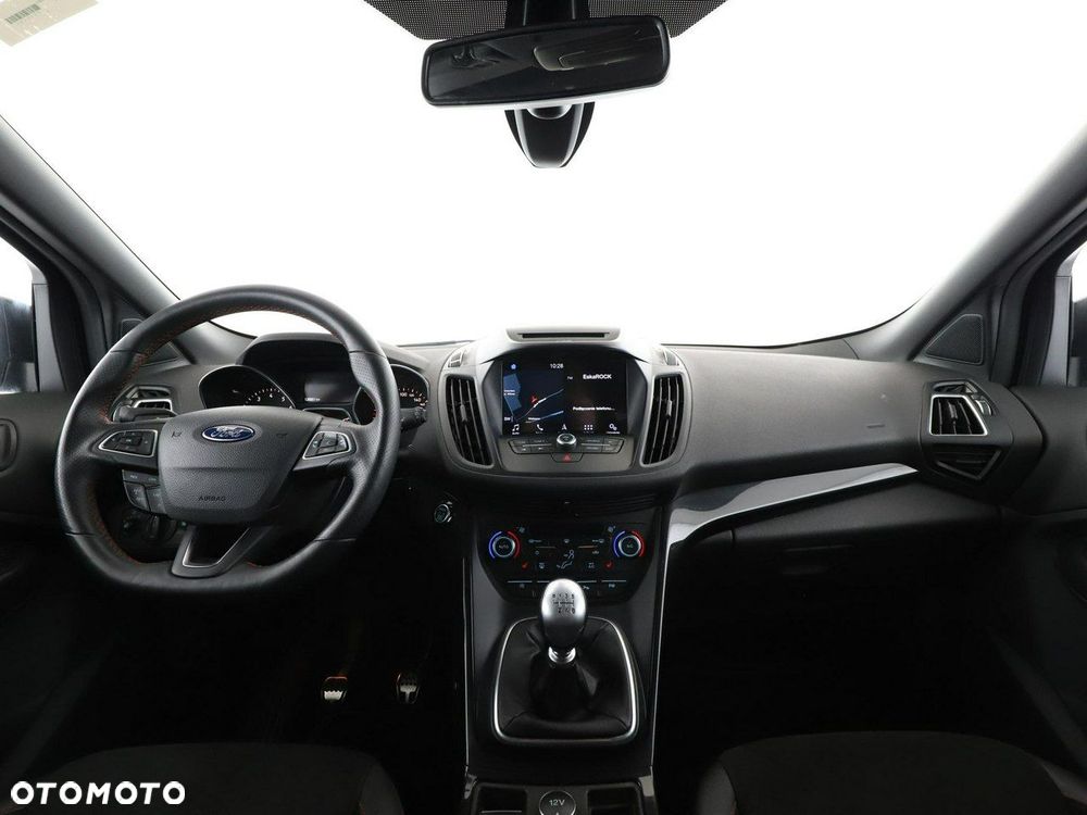 Ford Kuga 1.5 EcoBoost 2x4 ST-Line - 16