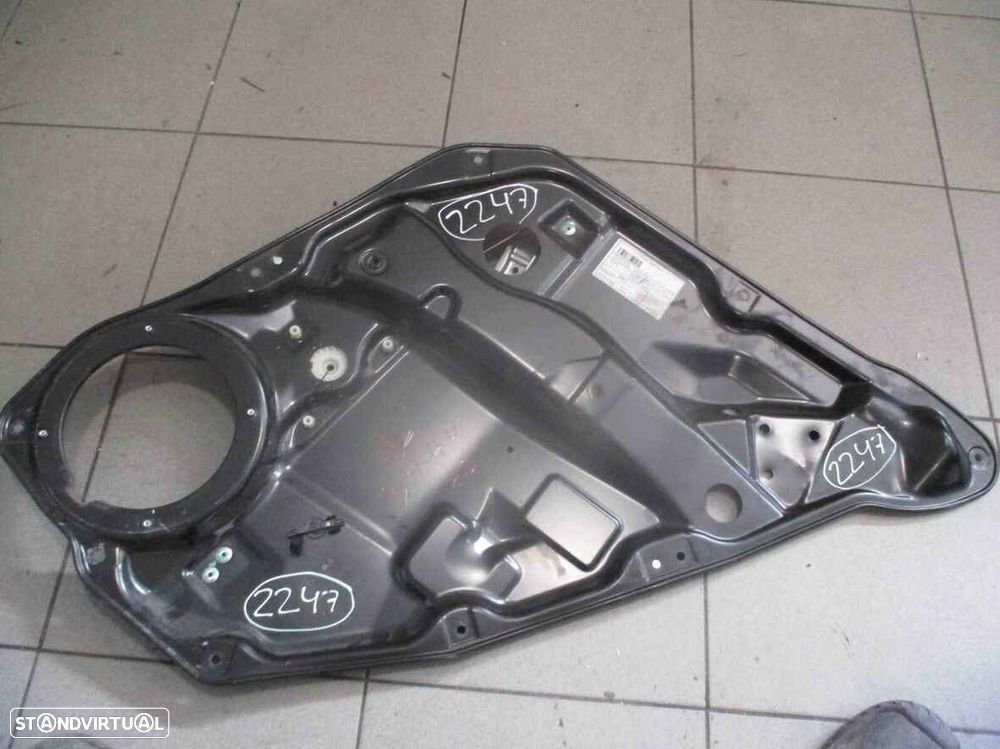 Elevador Sem Motor A2518201042 A1697302235 A1648200502   A1645406006 A1647600434 MERCEDES ML W164 2005 320CDI 4X4 V6 24V 225CV  5P CINZENTO TD - 2