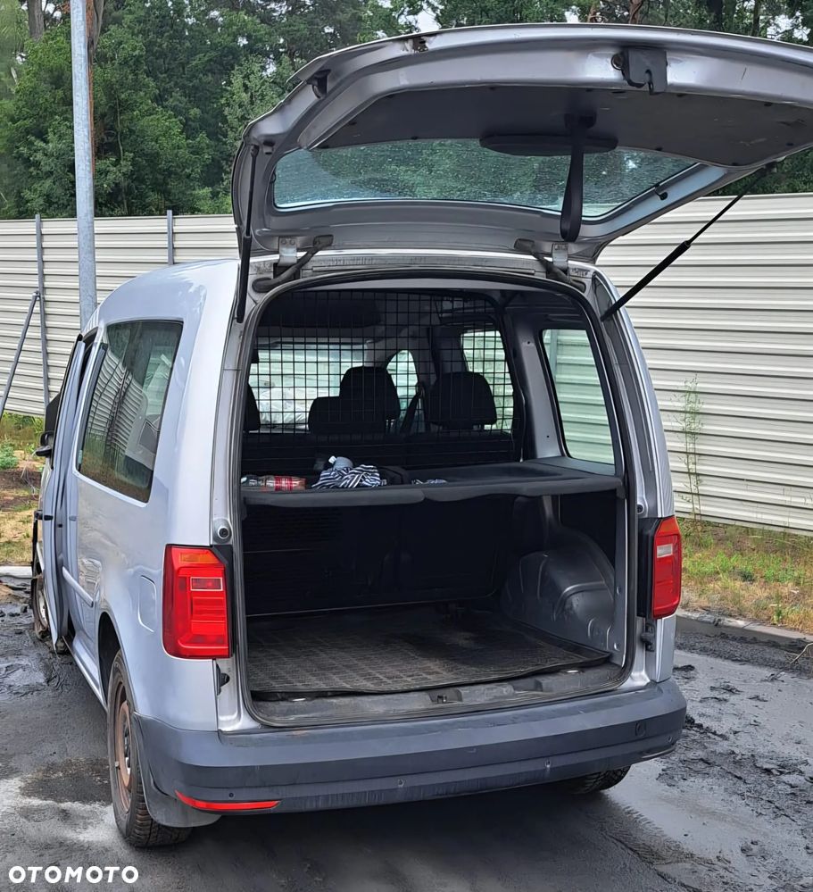 Volkswagen Caddy - 10