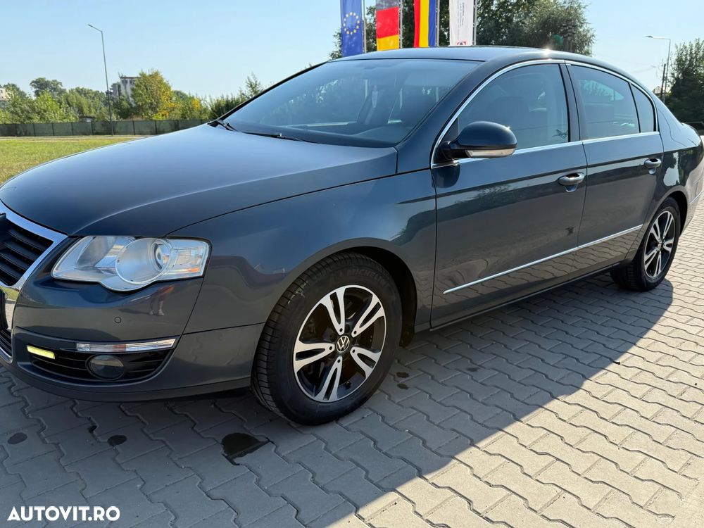 Volkswagen Passat - 2