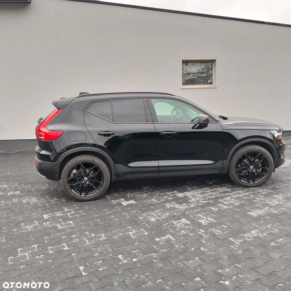 Volvo XC 40 D3 AWD R-Design - 3