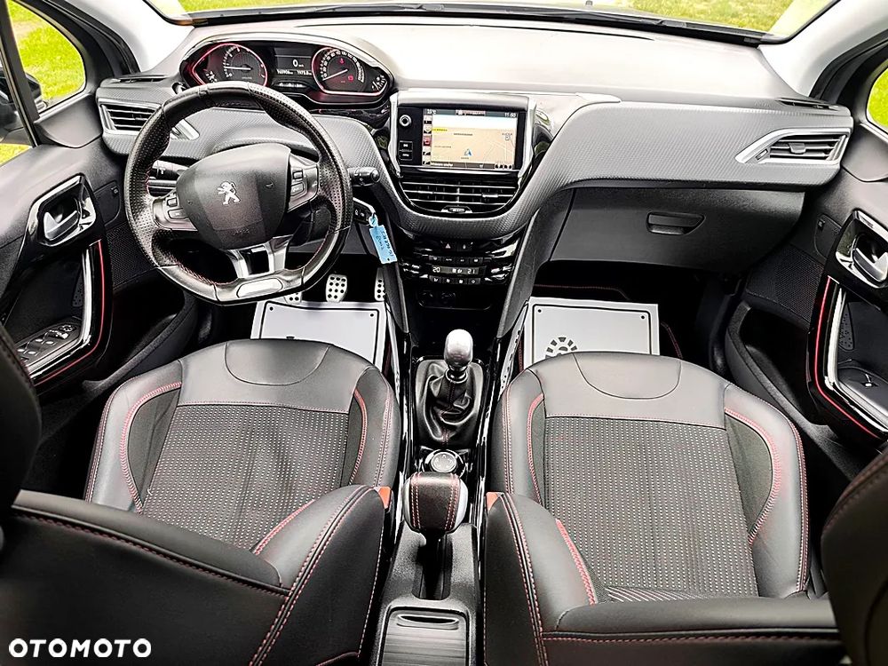Peugeot 2008 PureTech 130 Stop&Start GT-Line Edition - 19