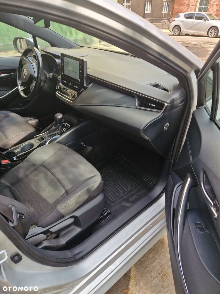 Toyota Corolla - 8