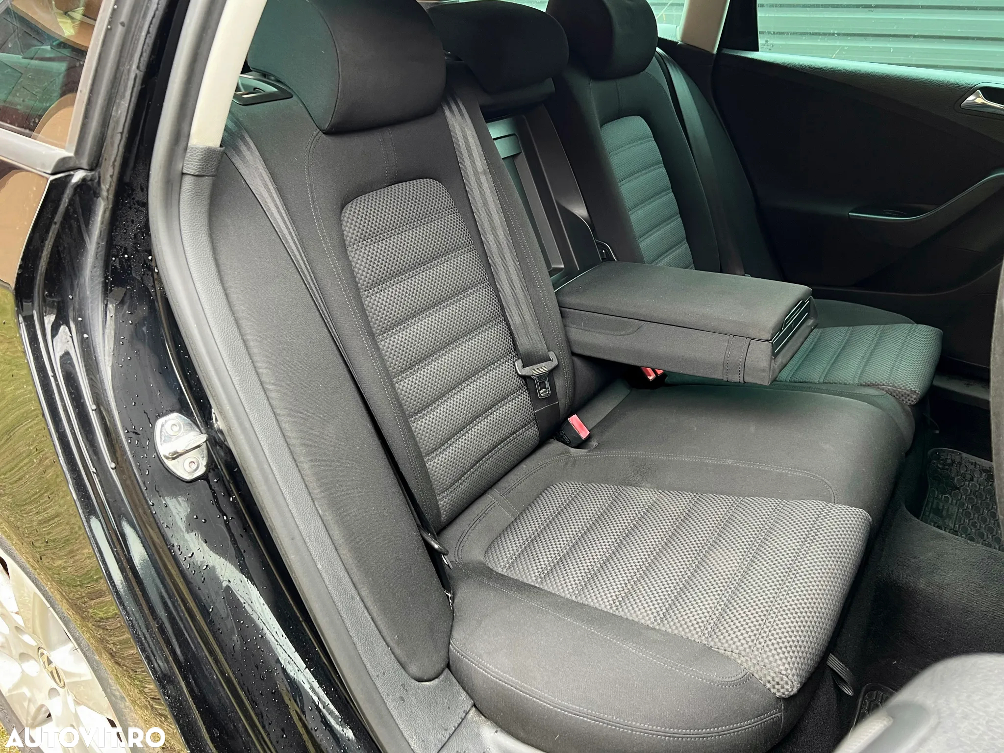 Volkswagen Passat Variant 2.0 TDI DSG Comfortline - 12