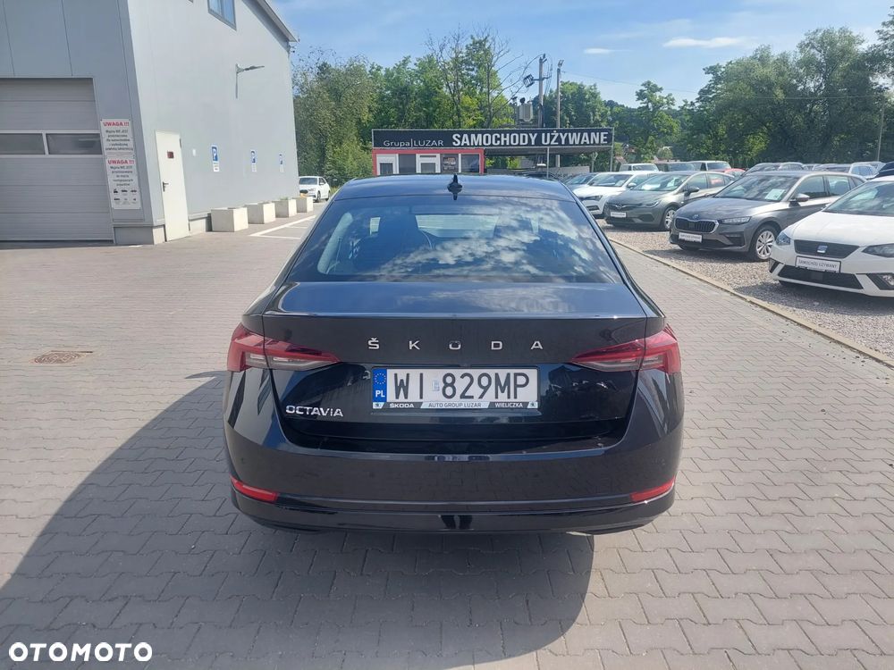 Skoda Octavia - 10