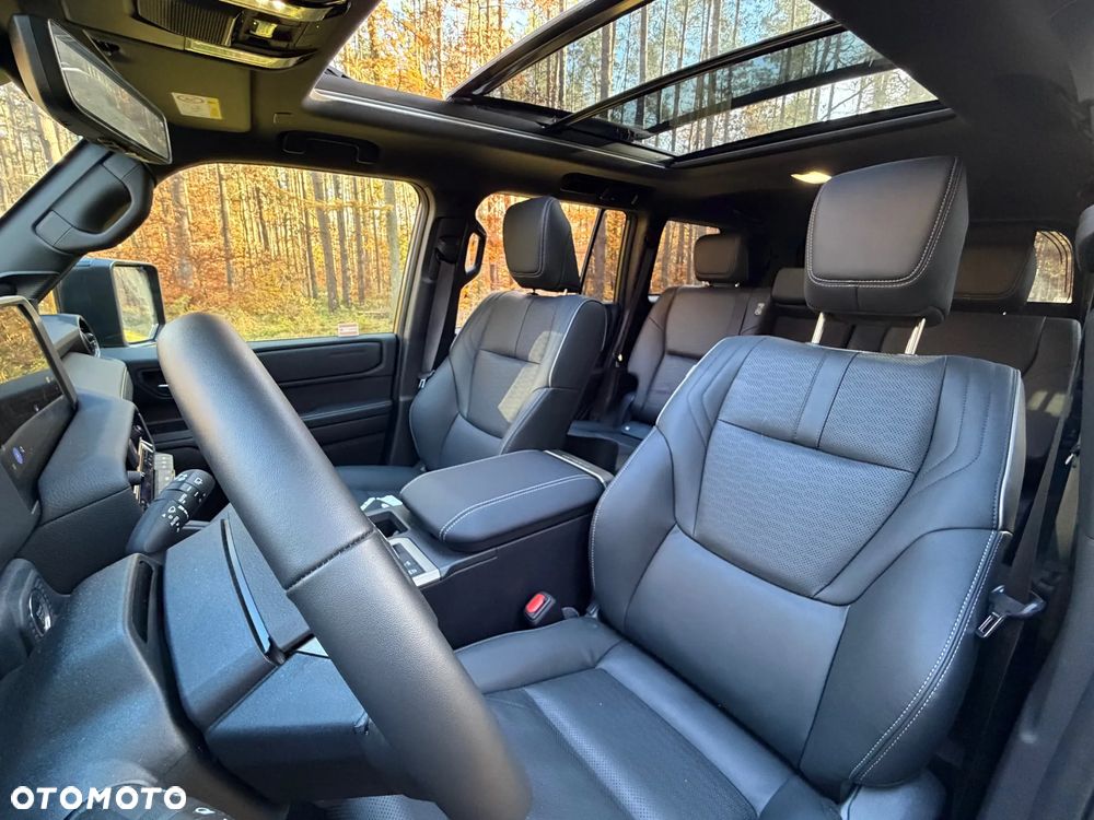 Toyota Land Cruiser - 25