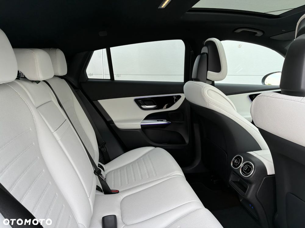 Mercedes-Benz GLC 220 d mHEV 4-Matic AMG Line - 6