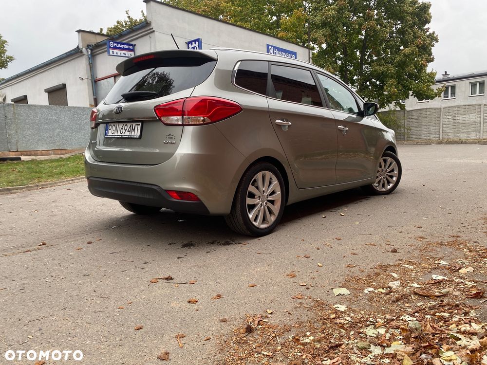Kia Carens 1.7 CRDi M 7os EU6 - 4
