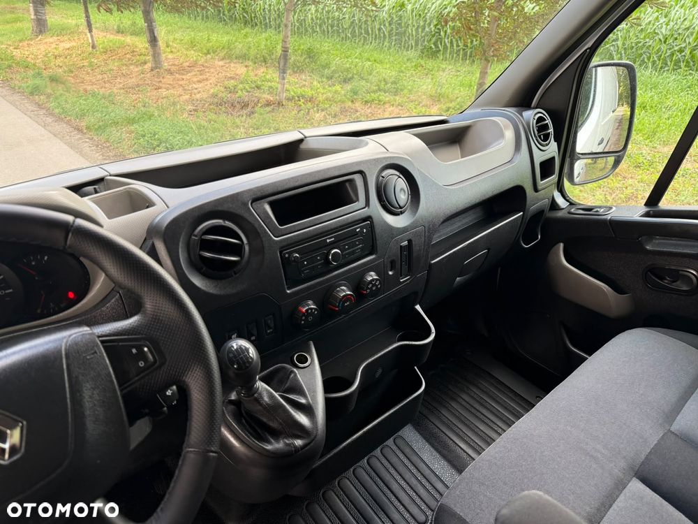 Renault Master - 24