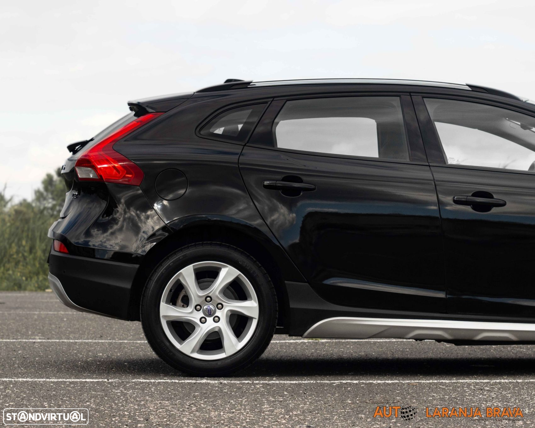Volvo V40 Cross Country 1.6 D2 Summum - 12
