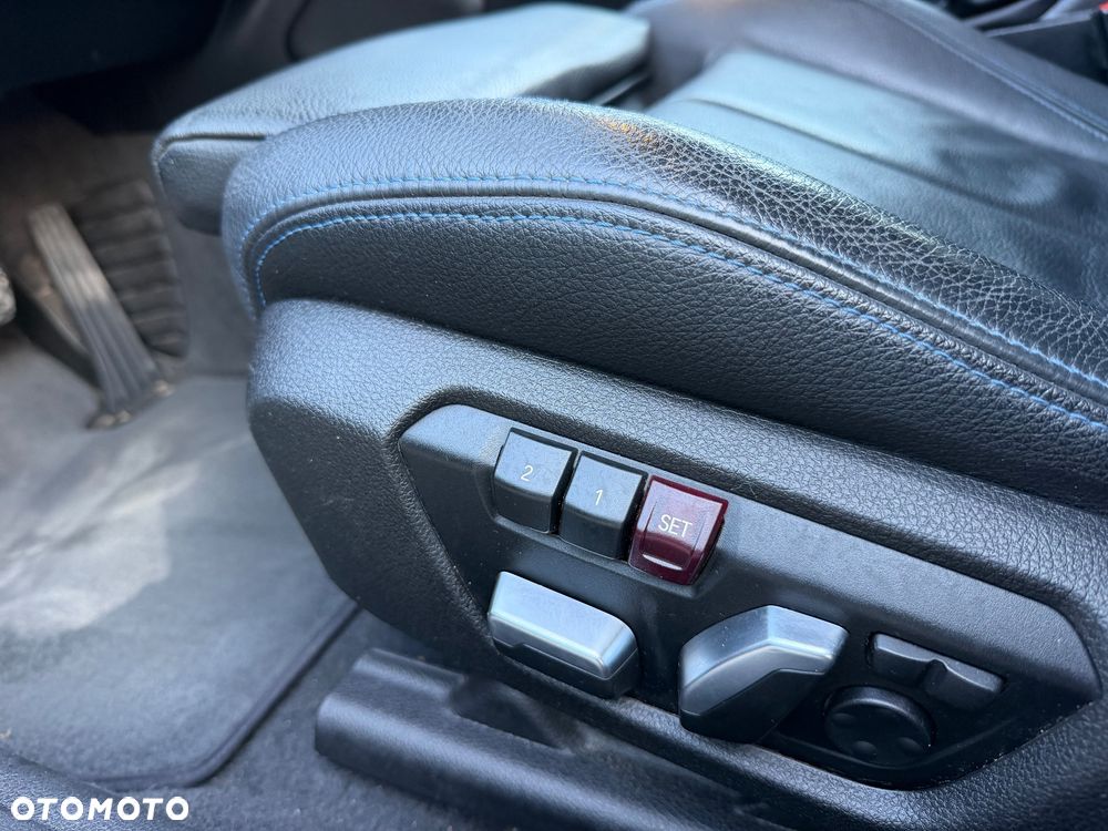 BMW Seria 1 120i M Sport - 19