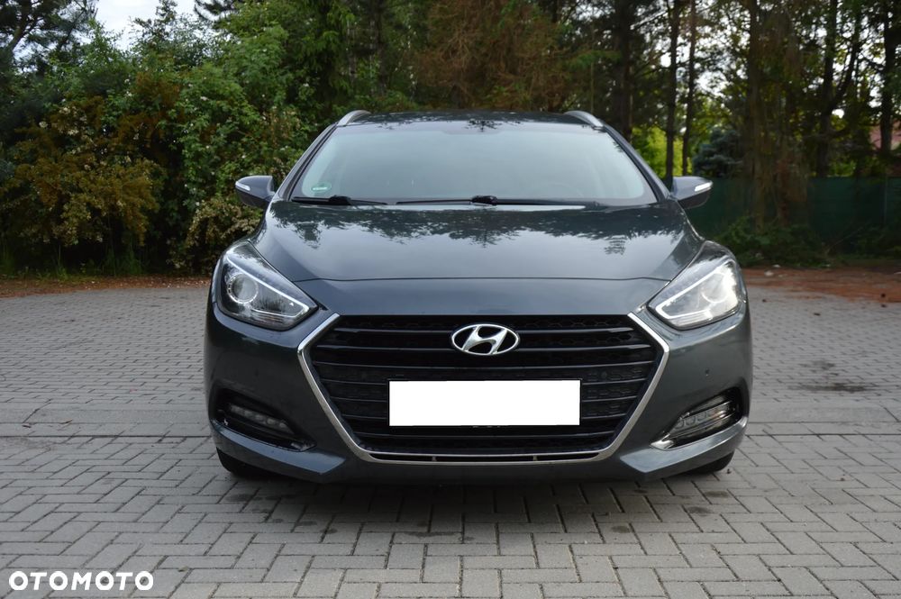 Hyundai i40 Kombi 1.7 CRDi DCT Premium - 6