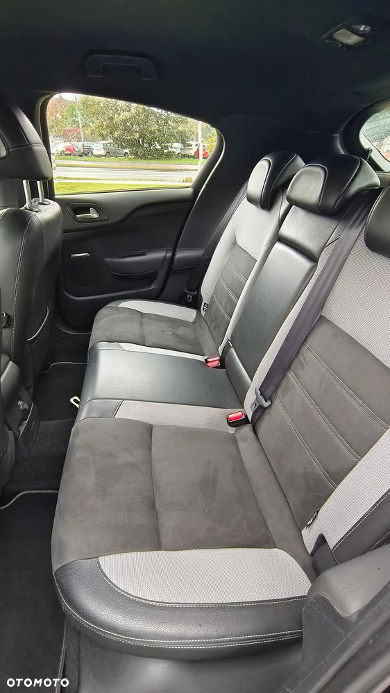 DS Automobiles DS 4 - 18