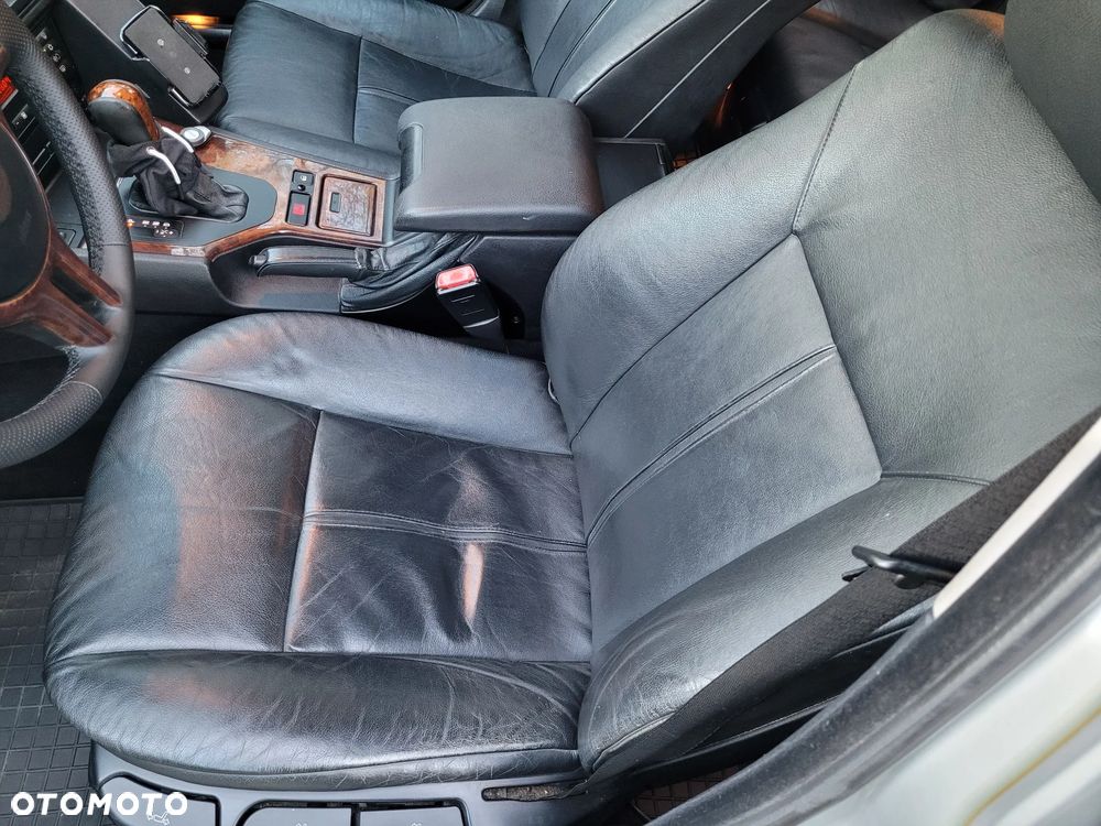 BMW Seria 5 - 10