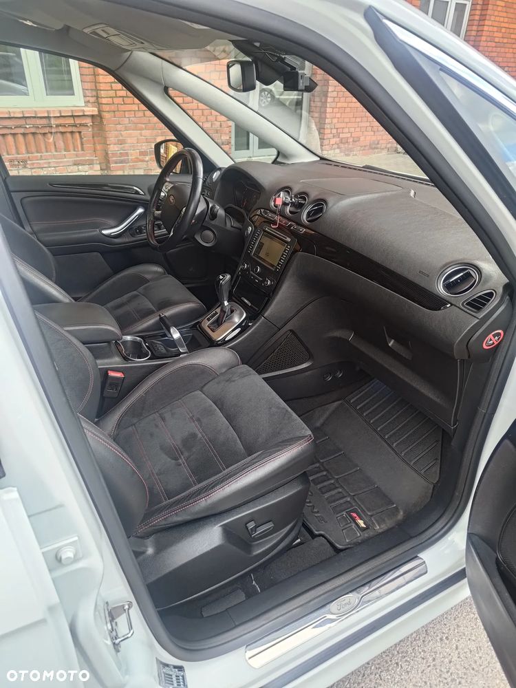 Ford S-Max - 10