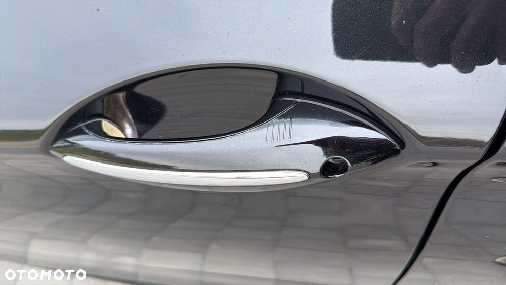 BMW Seria 5 525d xDrive Sport-Aut Modern Line - 25