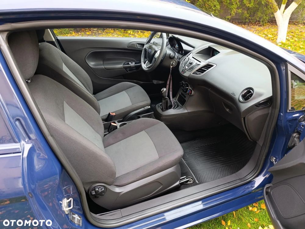 Ford Fiesta 1.5 TDCi Ambiente - 13