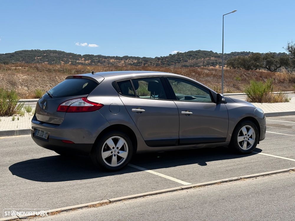 Renault Mégane dCi 110 FAP Dynamique - 6