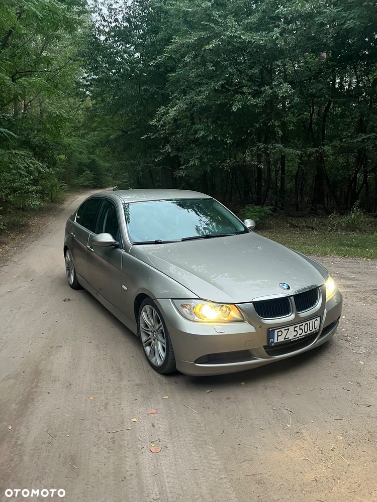BMW Seria 3 325d - 3