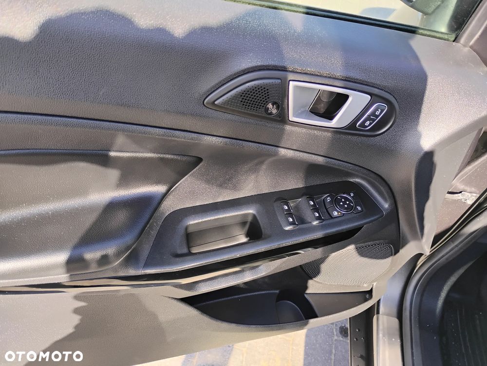 Ford EcoSport 1.5 EcoBlue ST-LINE - 10