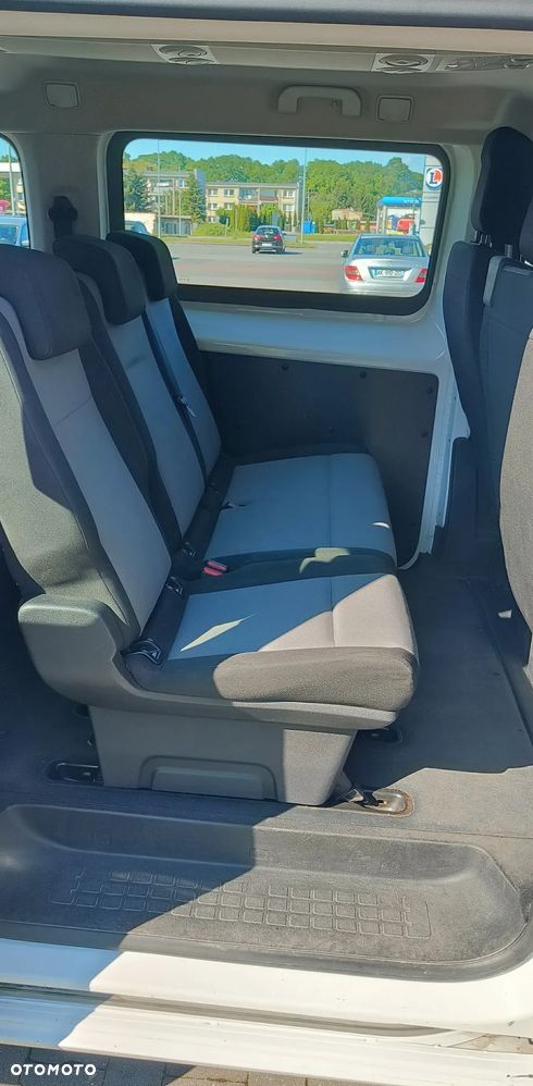 Opel Vivaro - 24