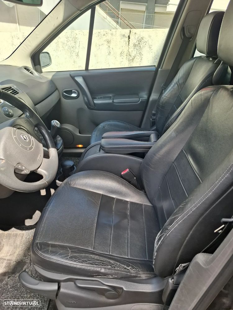 Renault Scénic 1.5 dCi Dynamique S - 9