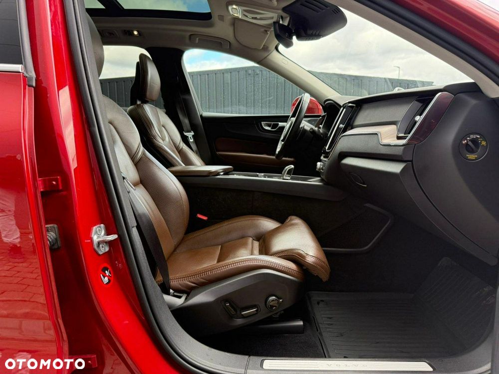 Volvo XC 60 T8 AWD Plug-In Hybrid Inscription - 14