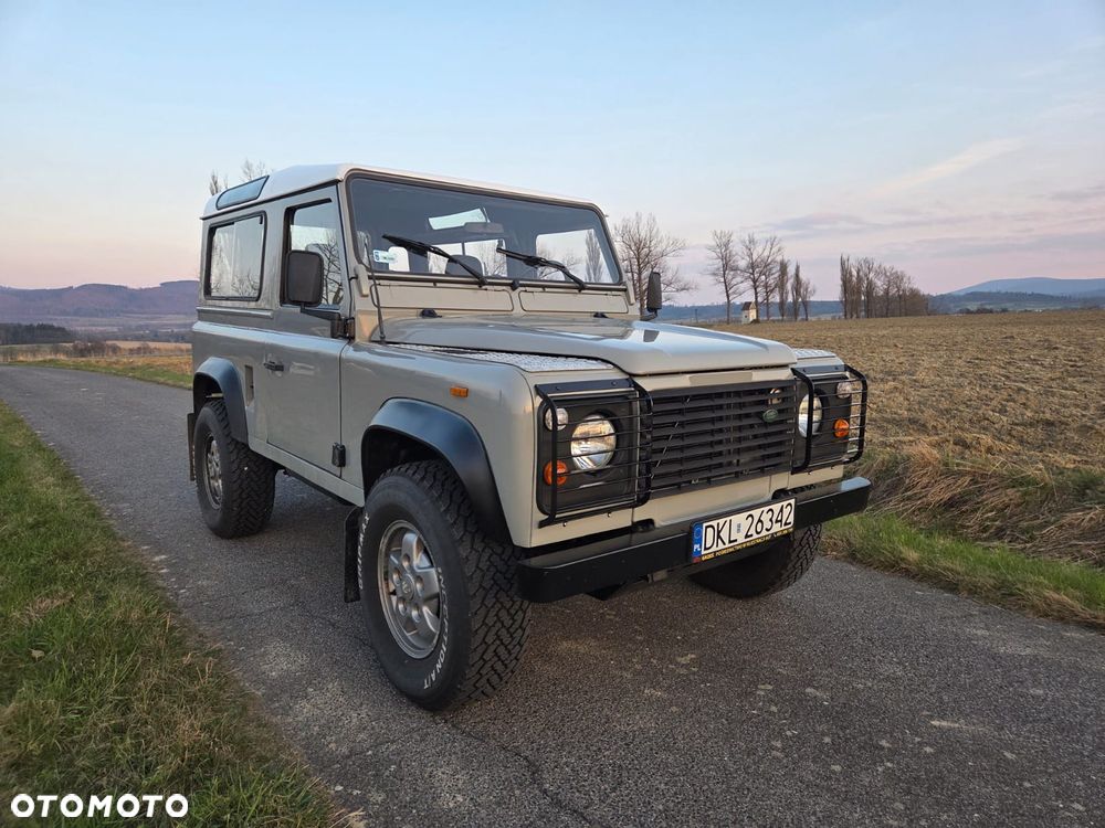 Land Rover Defender 2.5 TDI - 6