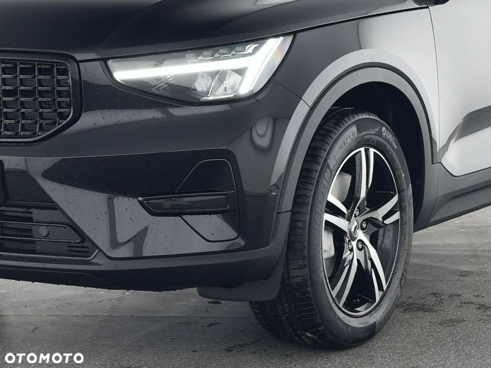 Volvo XC 40 B4 Plus Dark - 10