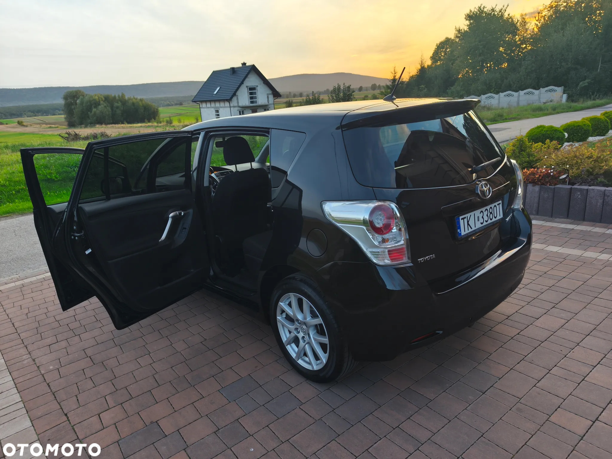 Toyota Verso - 10