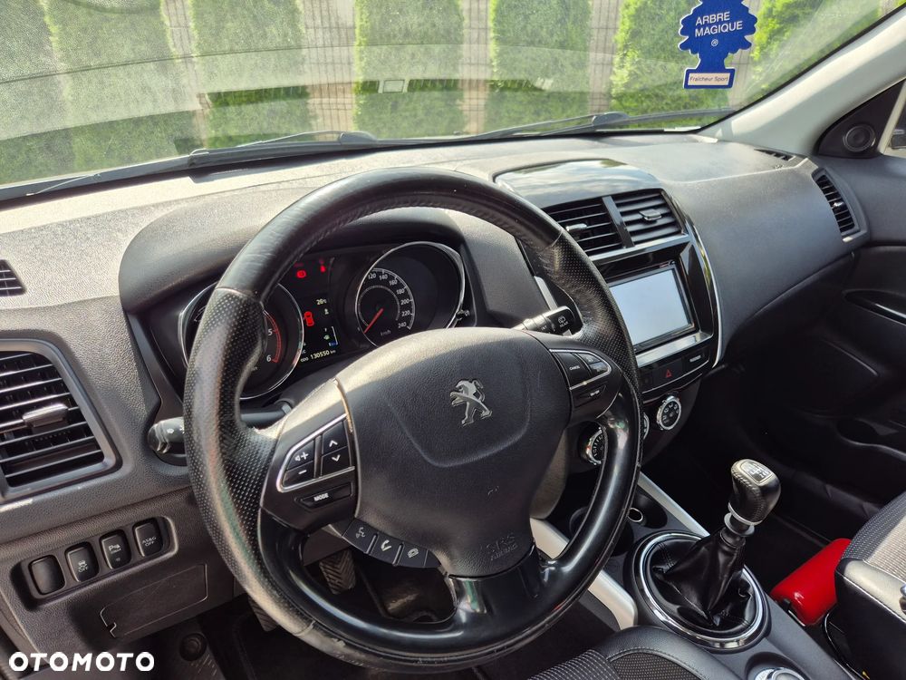 Peugeot 4008 - 24