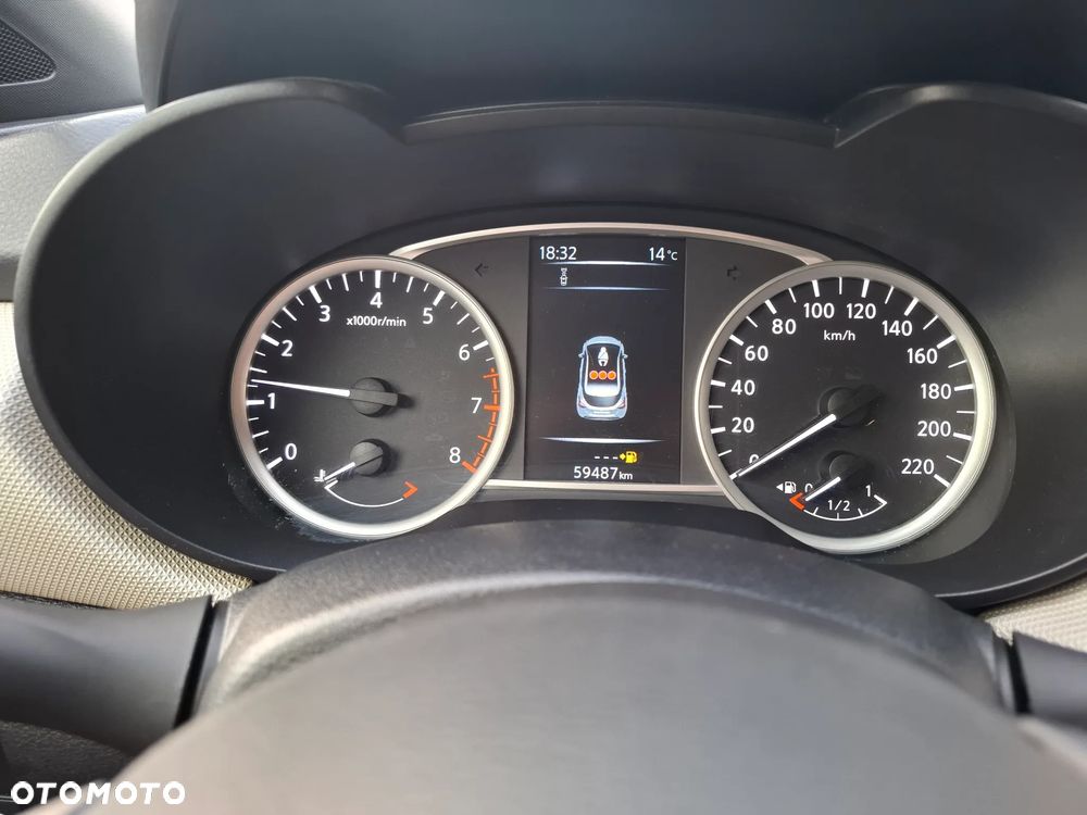 Nissan Micra - 25
