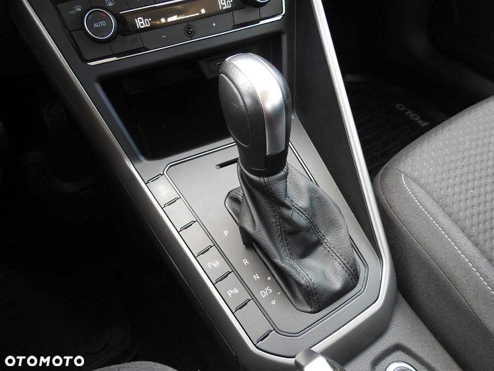 Volkswagen Polo 1.0 TSI DSG OPF Highline - 29