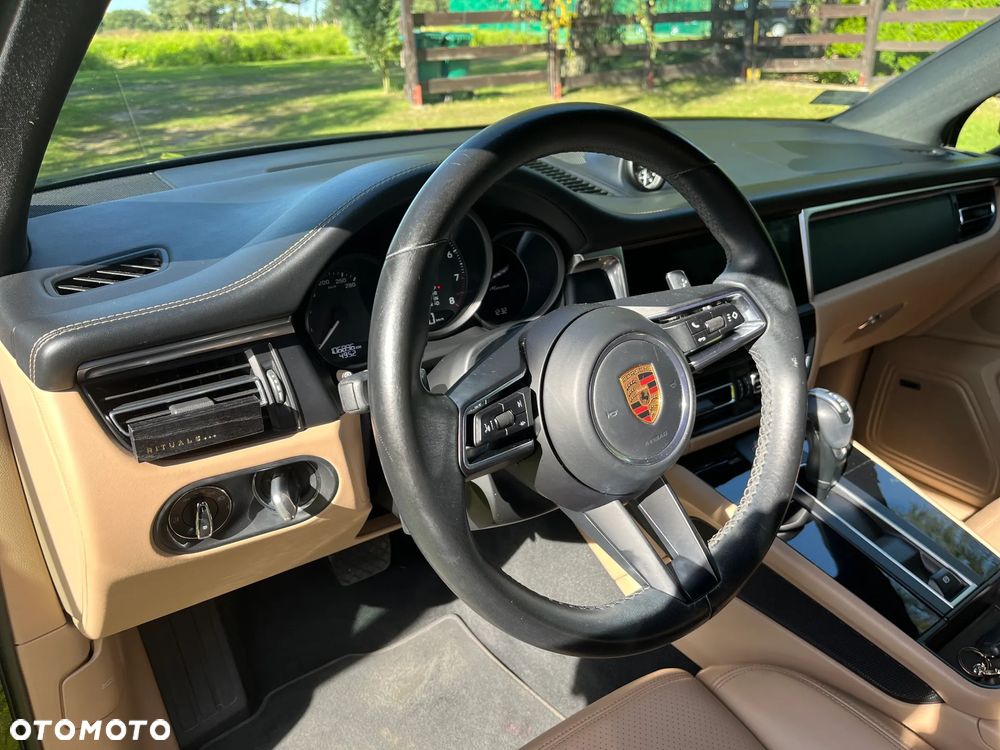 Porsche Macan Standard - 31