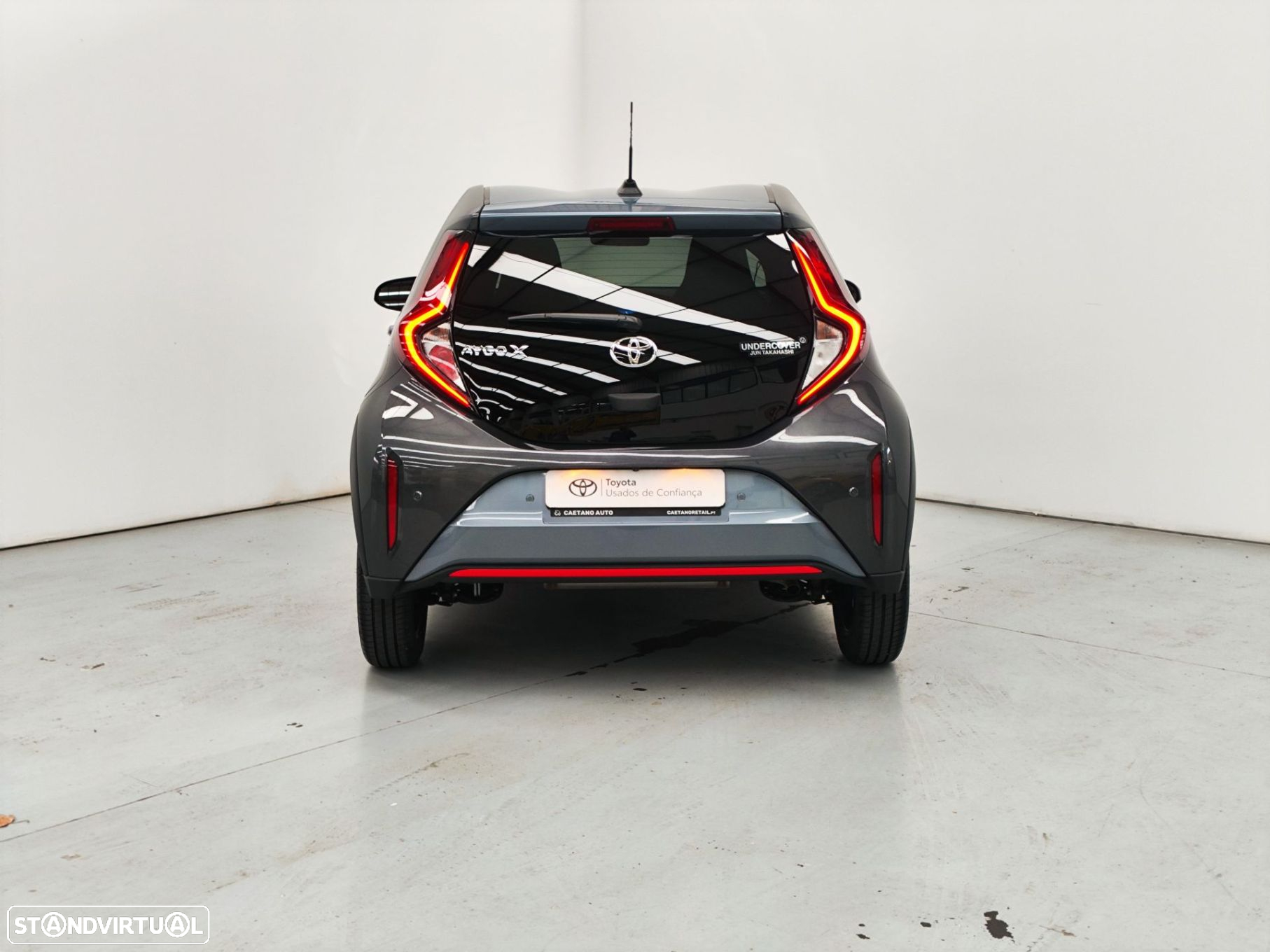 Toyota Aygo X 1.0 Undercover - 4