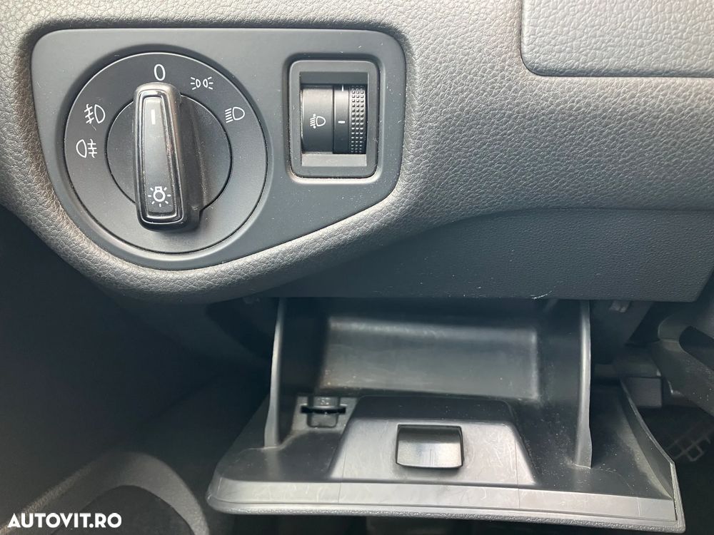 Volkswagen Golf - 19