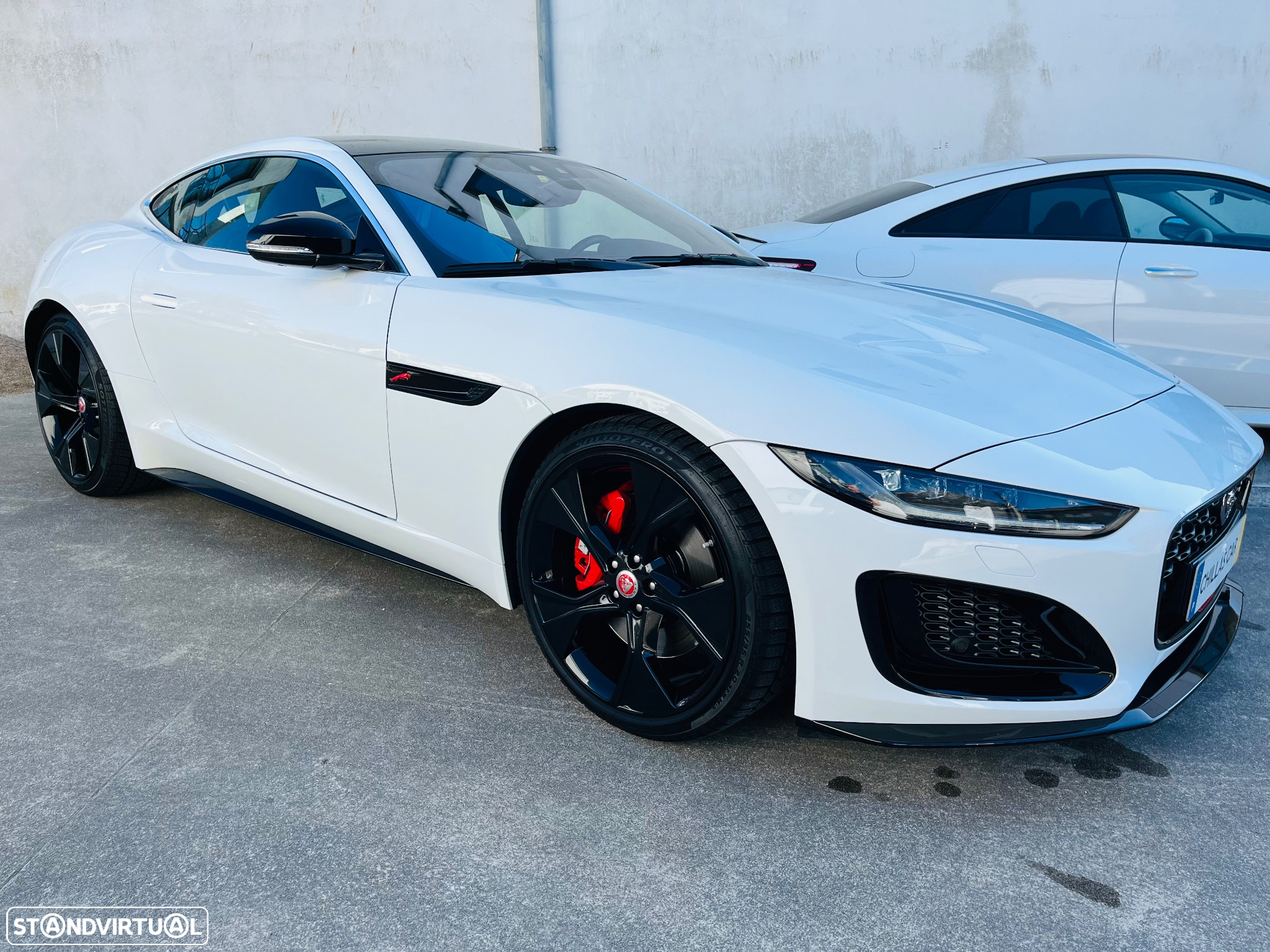 Jaguar F-Type 2.0 i4 R-Dynamic Black - 12