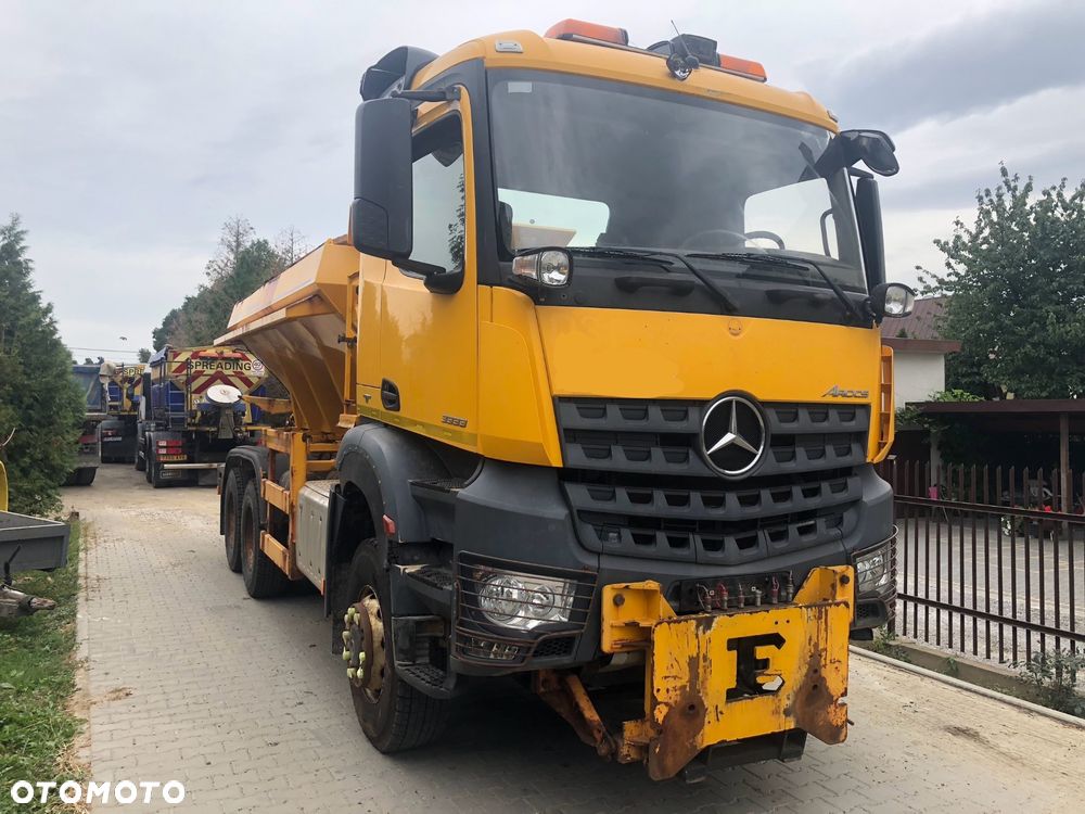 Mercedes-Benz Arocs 3333 6x6 piaskarka solarka econ pług schmidt