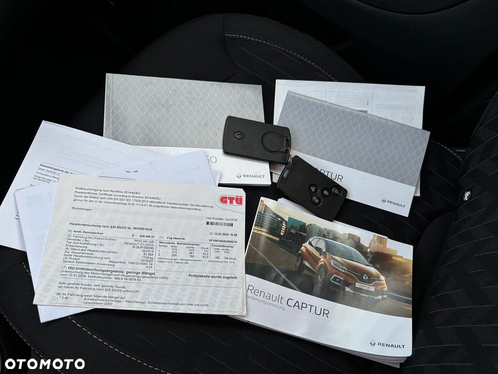 Renault Captur - 28