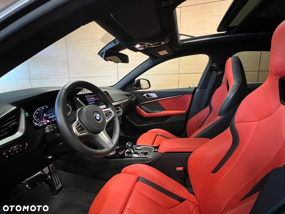 BMW Seria 2 218i M Sport - 16