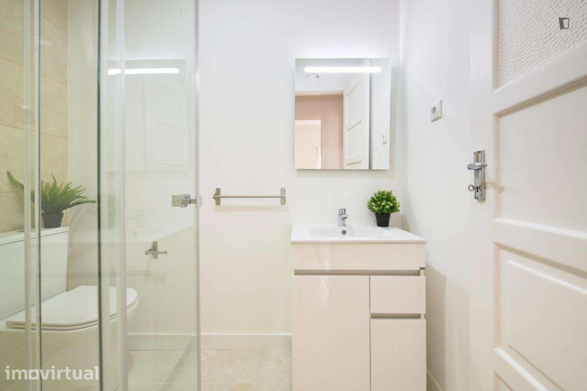 Quarto - localizado em Alvalade Lisbon - Grande imagem: 2/13