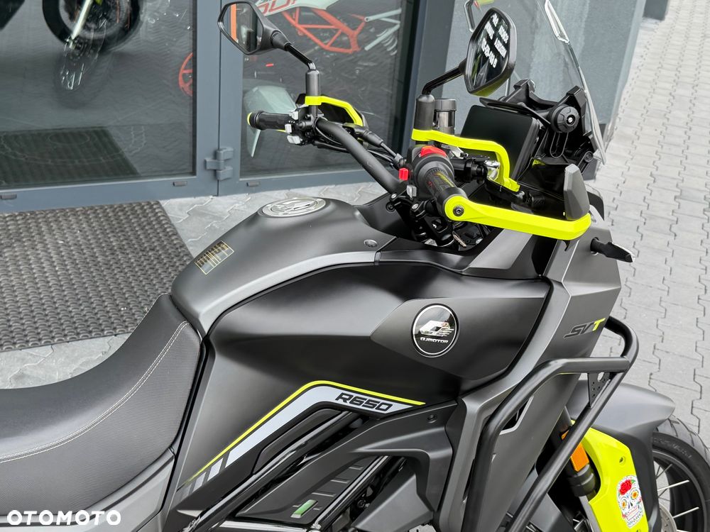 QJMOTOR SVT 650X - 13