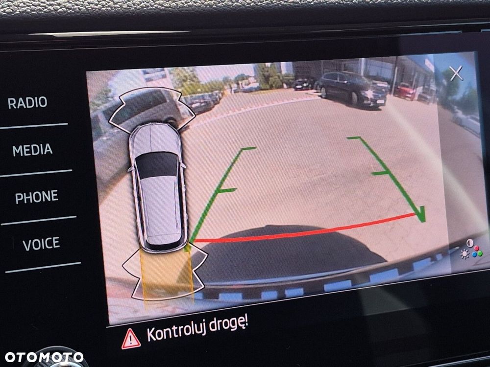 Skoda Karoq 1.5 TSI ACT Ambition DSG - 32