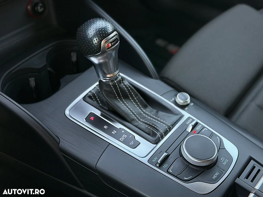 Audi A3 2.0 TDI ack S tronic S line Sportpaket - 15