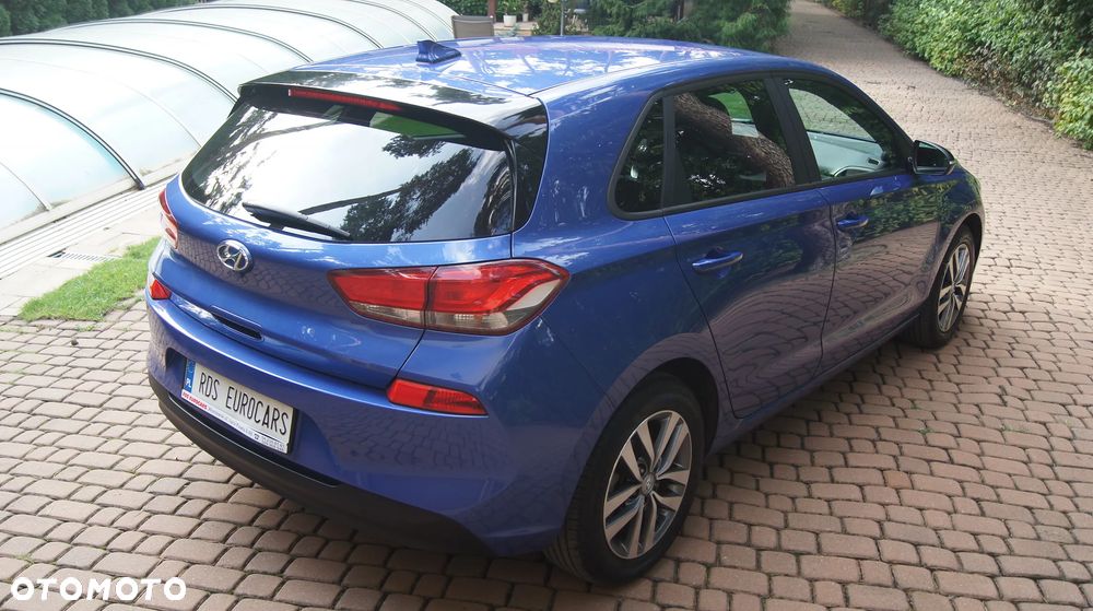 Hyundai i30 1.4 Passion - 8